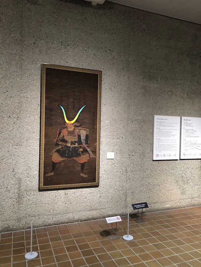 2023年制作の絵画作品「PRISM」の、箱根彫刻の森美術館での展示風景です。