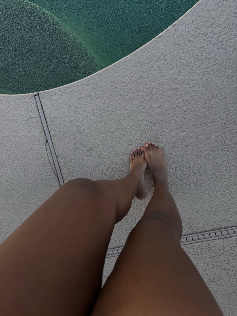 Curlyrayyyy's tweet image. #vacay