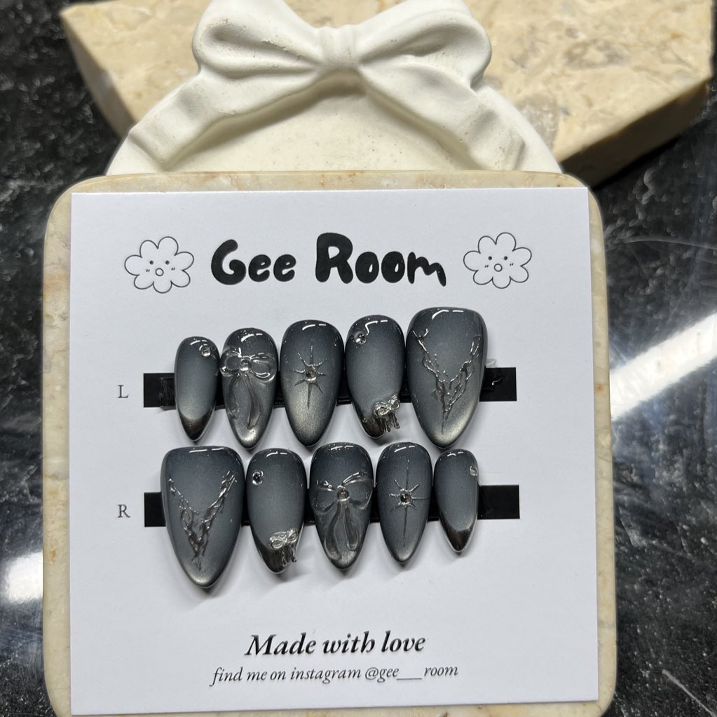 gee | Custom Press On Nails (@gee___room) / Posts / X