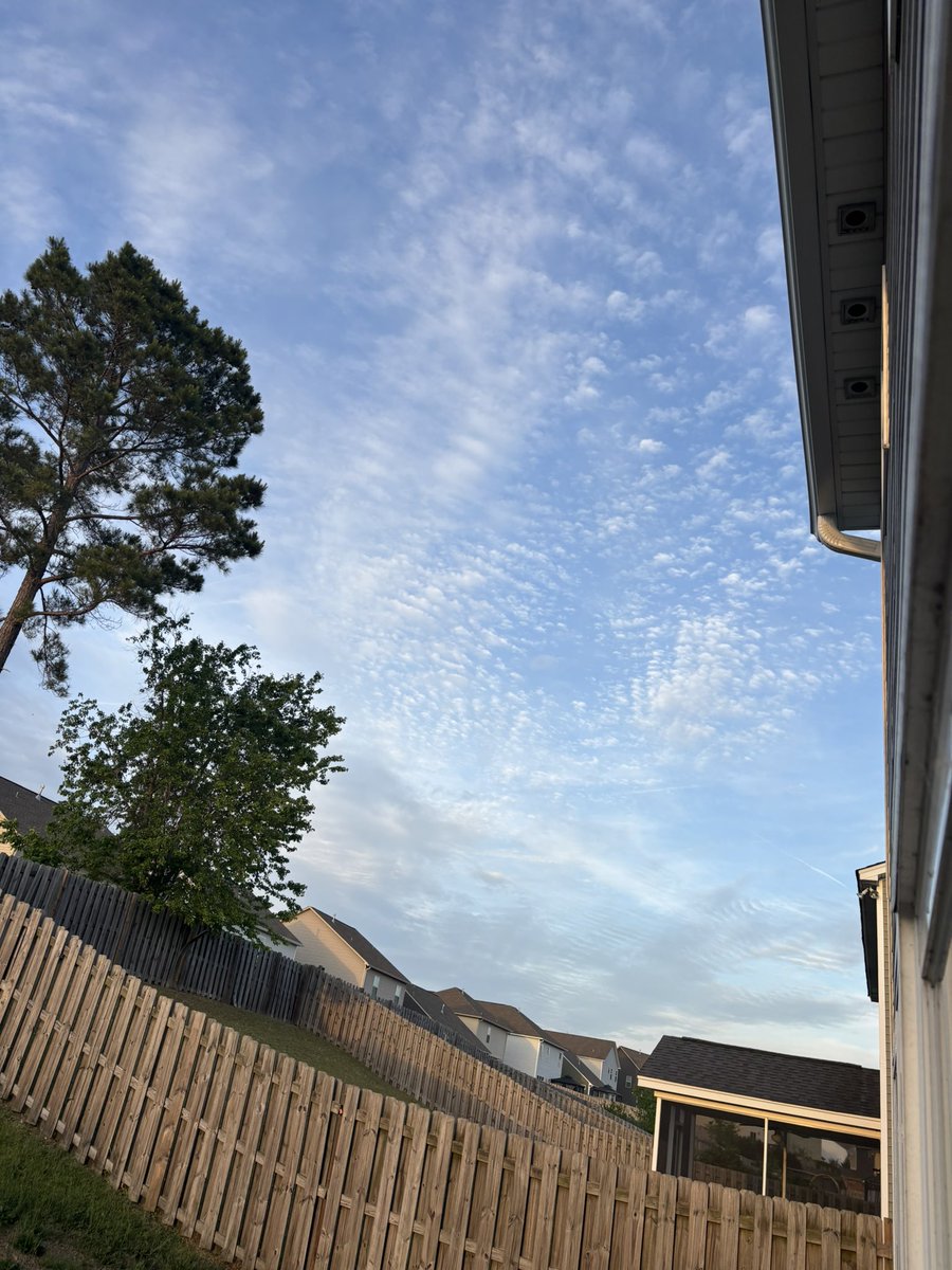 CAM010445's tweet photo. @nogps1 #StopWeatherMods #StopCloudSeeding https://t.co/NDnSE6JZmH
