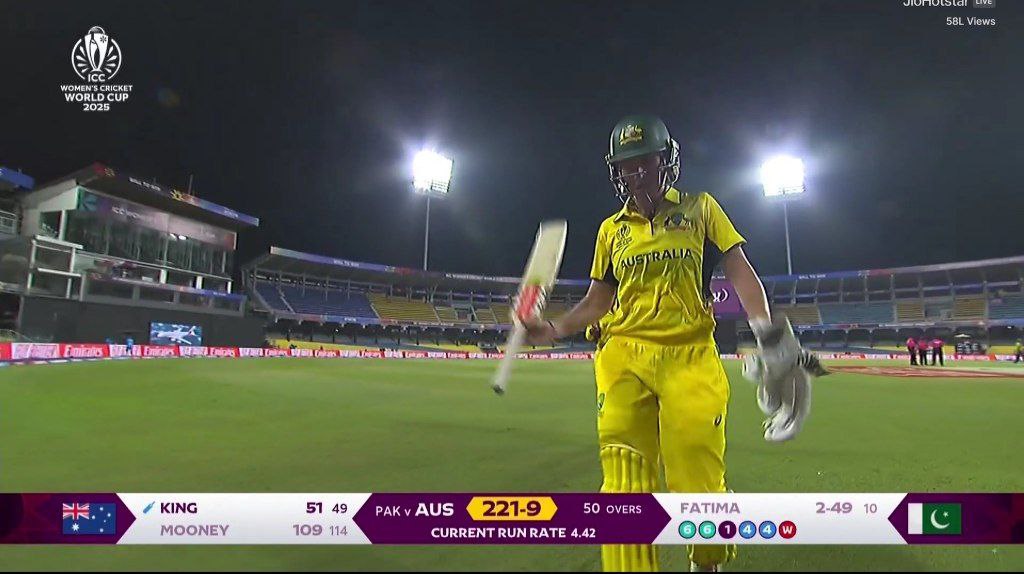 kiranpatel1977's tweet photo. @iihtishamm Breaking News 🚨 : Australia scored 221/9 Against Pakistan in WOMEN'S WORLD CUP.

At one stage Australia were 76/7. https://t.co/qnZ03ZYqY3