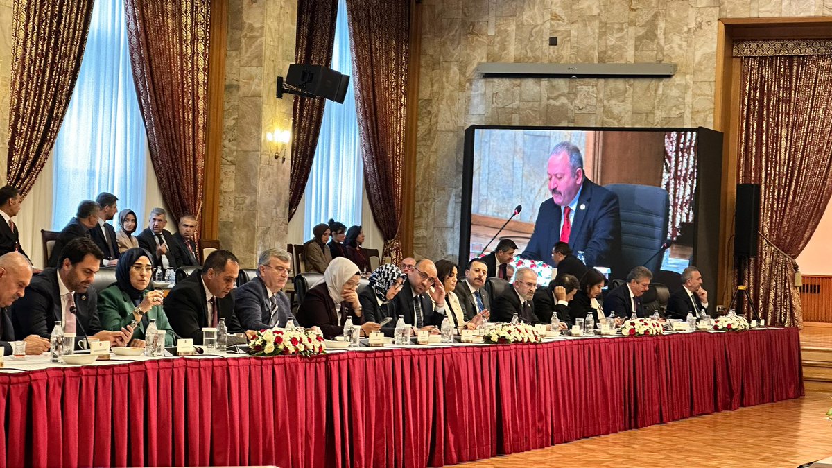 alitilkici38's tweet photo. Milli Dayanışma, Kardeşlik ve Demokrasi Komisyonu’nda,
Türkiye Emekli Uzman Erbaşlar Derneği (TEMUD) Genel Başkanı Sayın Ali TİLKİCİ, #UzmanÇavuş camiamızın özlük haklarıyla ilgili önemli bir konuşma gerçekleştirmiştir.
@TEMUD_2024 https://t.co/zteU9iQyXG