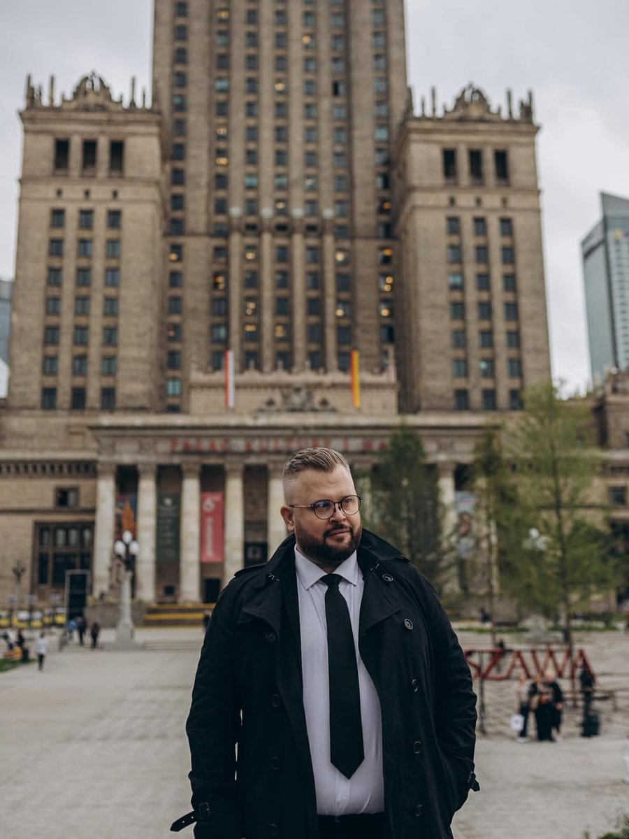 MaxBlazh's tweet image. The higher the level, the fewer decisions you need to make.
⠀
When you&apos;re just starting out, everything depends on you: you make decisions, put out fires, and react. It seems that the more decisions you make, the more useful you are.
But over time, you realize that the power…