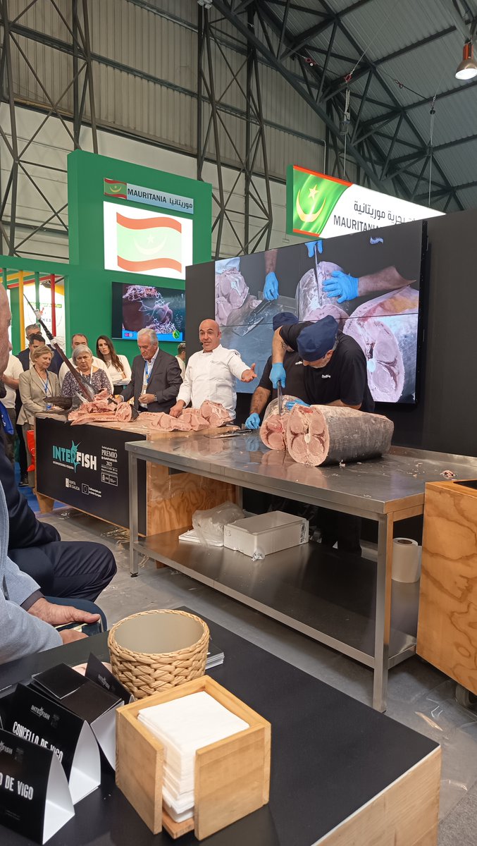 Gran acogida del evento organizado hoy para <a href="/interfish_es/">interfish</a> en el marco de la Feria <a href="/ConxemarOficial/">Conxemar</a> 2025. Hemos presenciado el despiece profesional de un #PezEspada de más de 100kg, acompañado de las palabras del chef Xabier Arca sobre la versatilidad culinaria de esta especie.