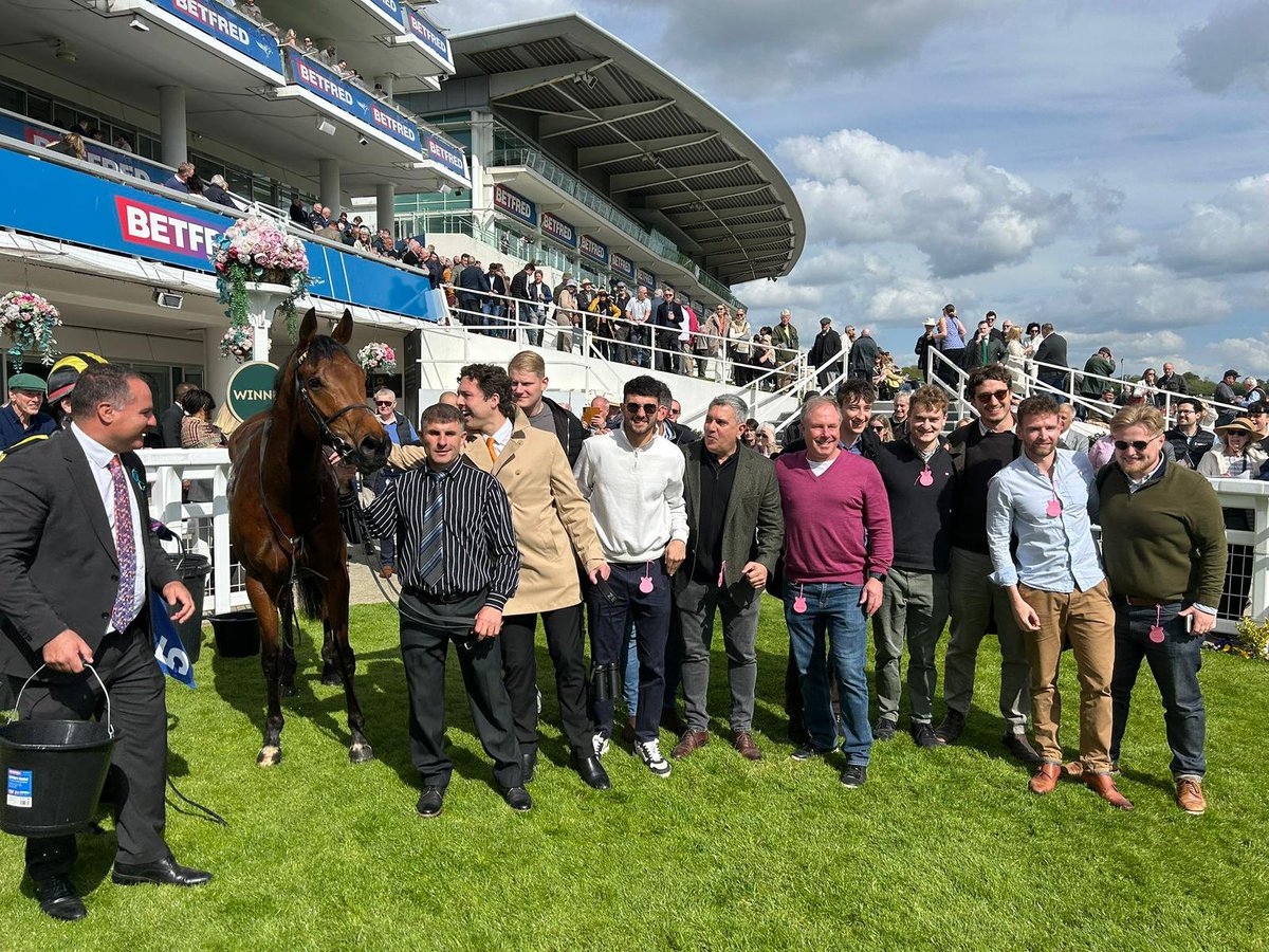 jhchevaux's tweet photo. Saturday 25th October 
7am - Midday

Come and join us for an exclusive @QThoroughbreds open morning ahead of the Autumn HIT Sale at @dylancunha_uk's yard. 

Gallops, coffee, cake and more... 🏇

Phantom House Stables 
Fordham Road
Newmarket 
CB8 7AA https://t.co/9OdCabcLM9