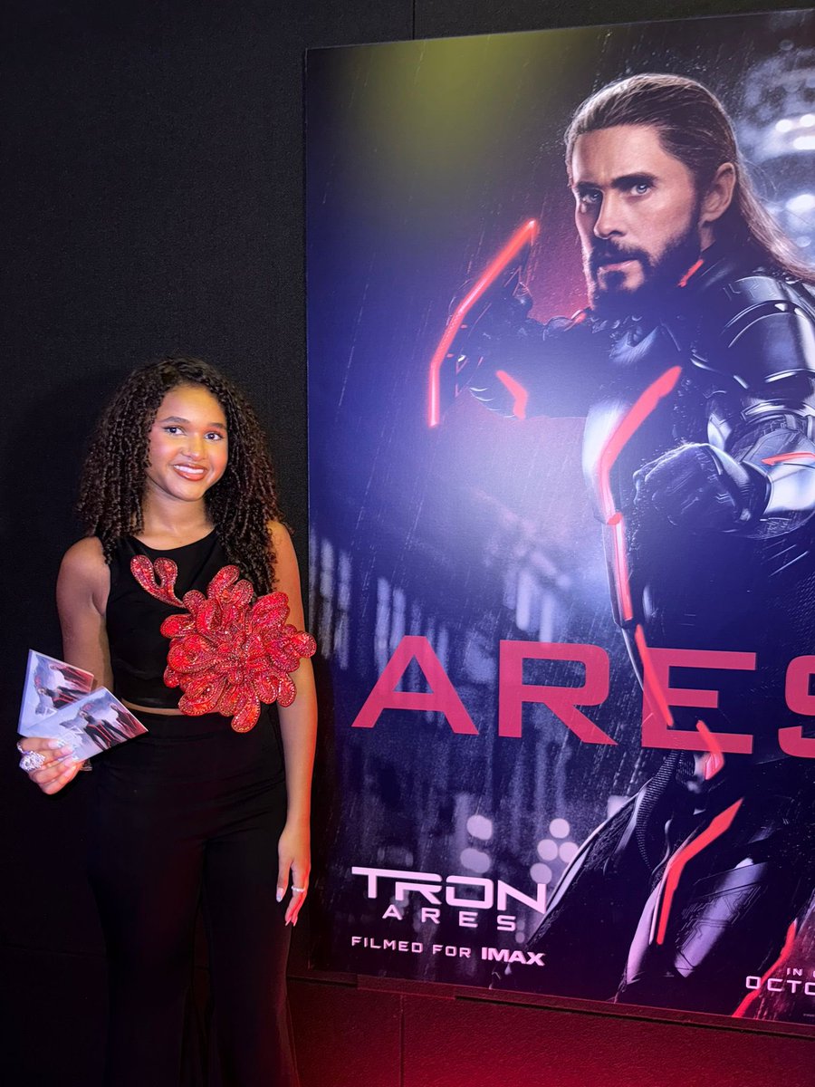 inspiringv10's tweet image. All about last night! #TronAres Special Screening ♥️ thank you @Disney_UK for having me! Tron Ares in cinemas 10th of October #thingstowatch #inspiringvanessa