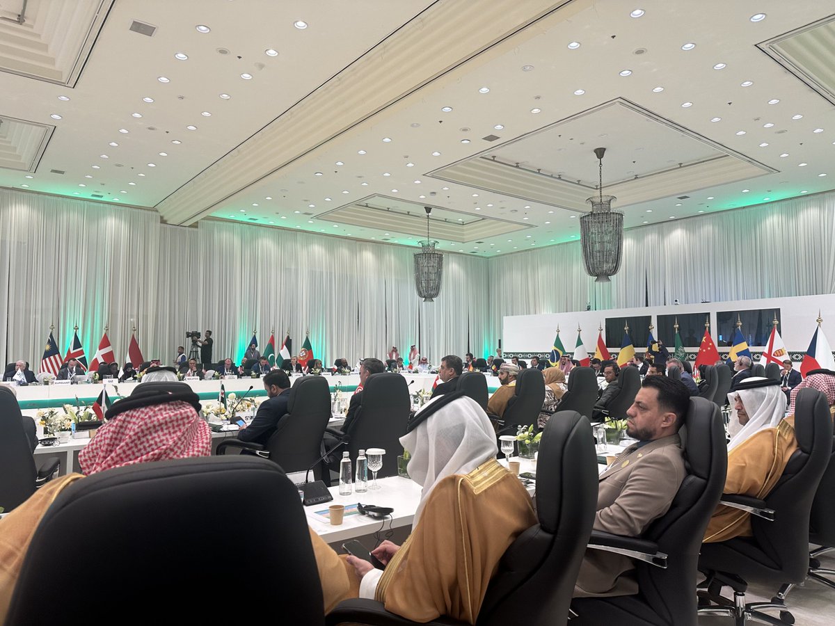 المحامي العام في النيابة العامة المستشار د. عمر المسعود يؤكد تفعيل دولة الكويت أطر المساعدة القانونية المتبادلة على الصعيدين الدولي والإقليمي لاسترداد الأصول

- في كلمة أمام الاجتماع السنوي الأول للشبكة الإقليمية لاسترداد الأصول في منطقة الشرق الأوسط وشمال إفريقيا المنعقد في جدة