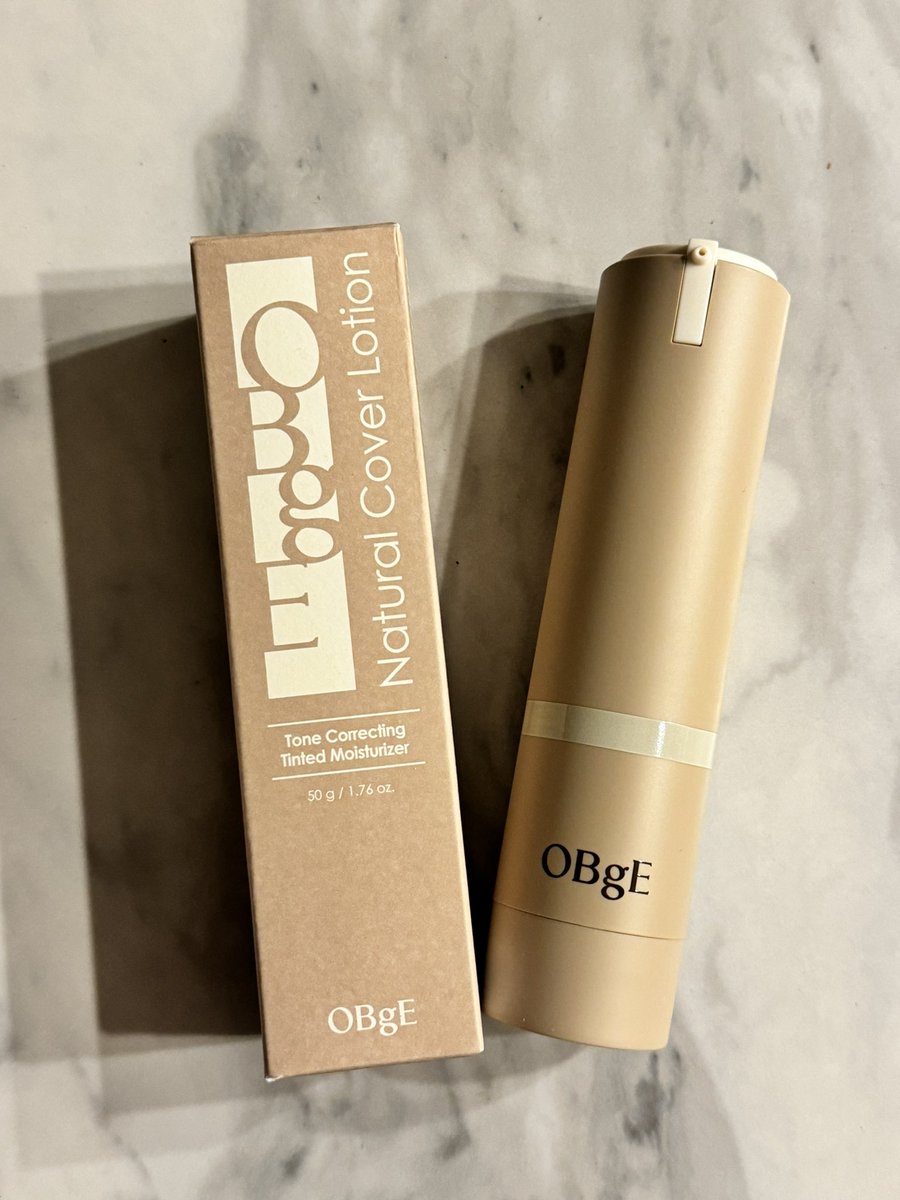 master2020hitu's tweet photo. OBgE ナチュラルカバーローション
✨オリーブヤング部門売り上げランキング1位
✨４つのカバーカプセルで、どんな肌トーンにもマッチ
軽いテクスチャーだけどしっかりカバーされて
これからのシーズンにヘビロテの予感❤️

#PR #OBgE #オブジェ　#ナチュラルカバーファンデーション　
#Amazon https://t.co/3OOnPiXcvX