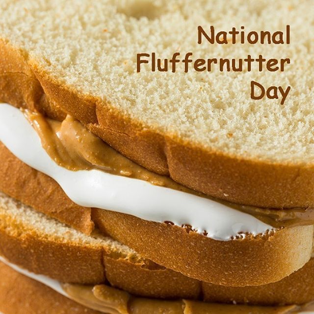 CathyAvon225's tweet image. #FluffernutterDay
Do you prefer classic fluffernutters or a twist? Experiment with fun combinations! How about fluffernutter on waffles, pancakes, or mixed with chocolate for a dip? You could even try fluffernutter-filled donuts!
🍽️ 🍽️ 
#fluffernutter #fluff #marshmallowfluff