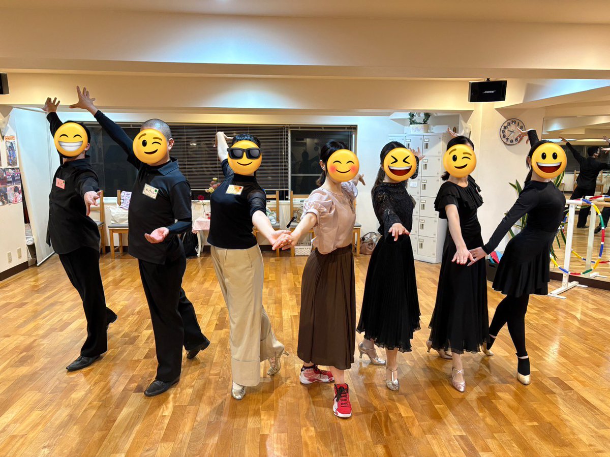 J_kokubunji's tweet photo. 【10月8日（水）例会🎶】

新規生をお迎えして、
水曜日9期も頑張っていきます‼️

今日初めて習った
ニューヨークで記念写真📷
#社交ダンス #ダンスサークルJ国分寺 #大人の趣味 #健康 #スポーツ #ダンスサークルJ https://t.co/gWJuRi2n0C