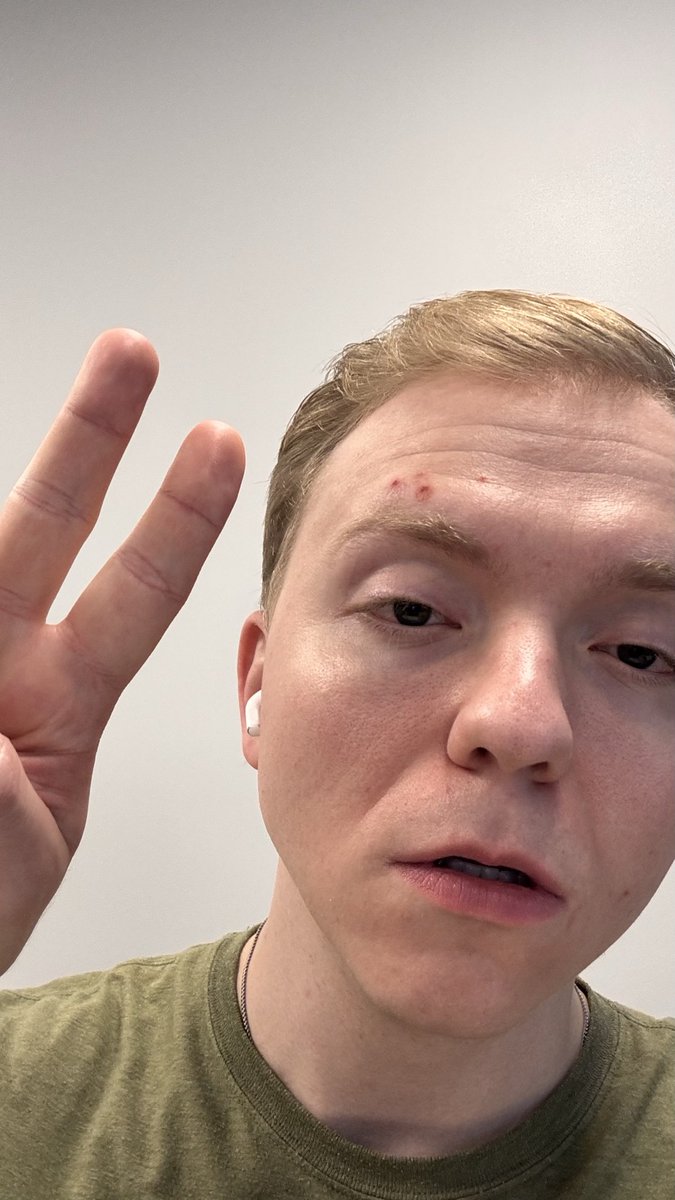 big pale tone 🤌 🍝 tweet media