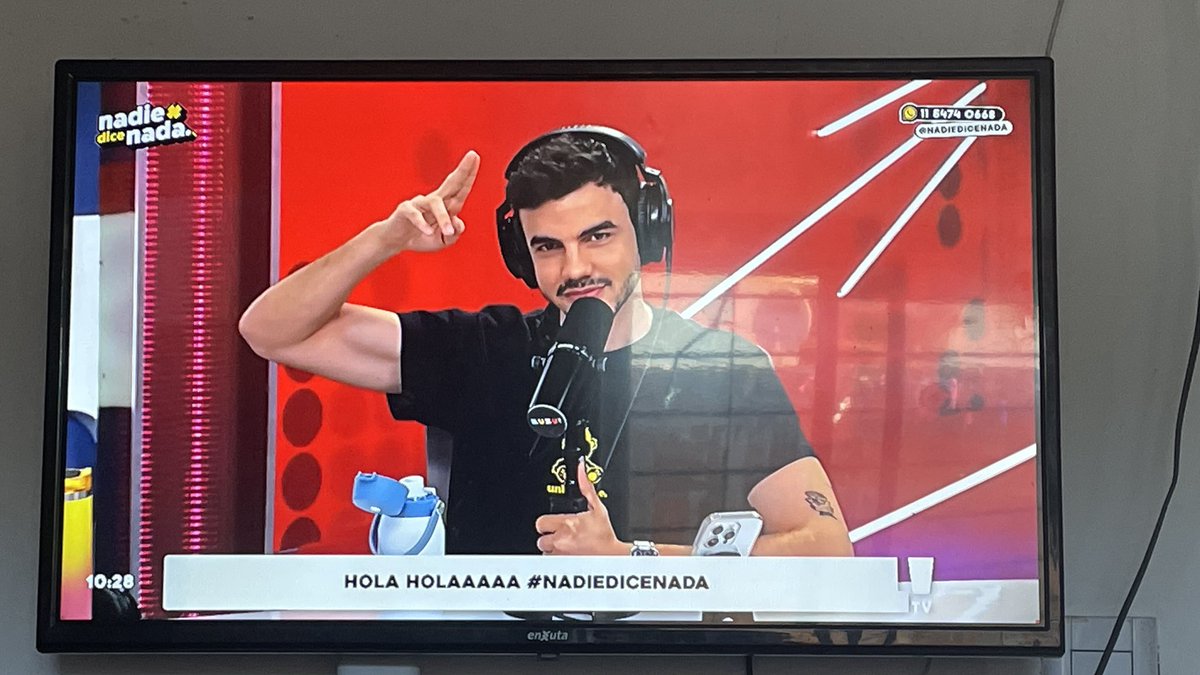 alexandrada___'s tweet photo. Será hoy finalmente el día en el que la @NicolasOcchiato anuncie el segundo Antel Arena de #nadiedicenada , o nos va a dejar en el olvido sin entradas? 🇺🇾🇺🇾🇺🇾 https://t.co/zQgQJE0tD0
