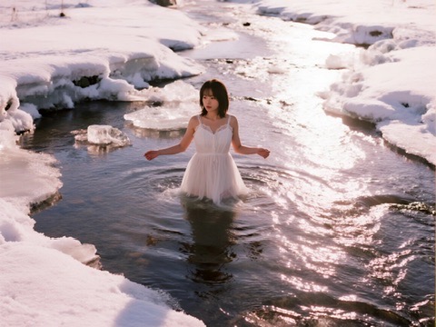 snowmachine222's tweet photo. #寒冷フェチ #濡れフェチ #coldfetish #AIart
#美丽冻人 #雪責め #湿身 #瑟瑟发抖 #coldshirving https://t.co/EYCsQuS9Th
