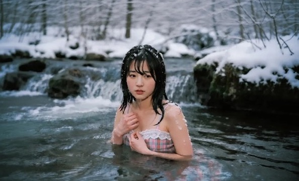 snowmachine222's tweet photo. #寒冷フェチ #濡れフェチ #coldfetish #AIart
#美丽冻人 #雪責め #湿身 #瑟瑟发抖 #coldshirving https://t.co/EYCsQuS9Th