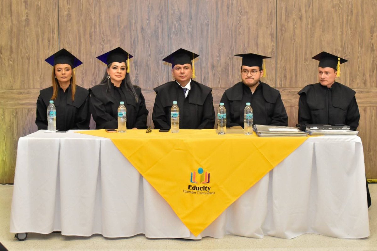 JuanDPosadaH's tweet image. #FELICITACIONES Nuevos Profesionales y Magisters en Educación #EDUCITY, Dios Continúe Bendiciendo Sus Vidas y Familia.
CEREMONIA que Contó con Más de 160 Participantes. LUNES 06 de Octubre 2025, se Realizó Ceremonia de Entrega de Diplomas, por parte de #Educity Operador
