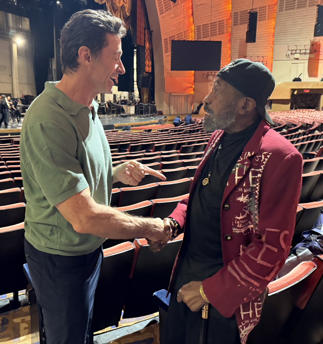 RealHughJackman's tweet photo. More! #FROMNEWYORKWITHLOVE @RadioCity #BenVereen #KateHudson @VancityReynolds #PatrickVacariello #theorchestra #theband https://t.co/l5w7iz6xfL