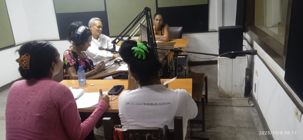 Dics_Contre1234's tweet photo. Importante comparecencia del DICS de Contramaestre por el Aniversario Primero de la Ley 162 de Comunicación Social.
#Contramaestre.
#SantiagoDeCuba. https://t.co/dNFrwCIZIM