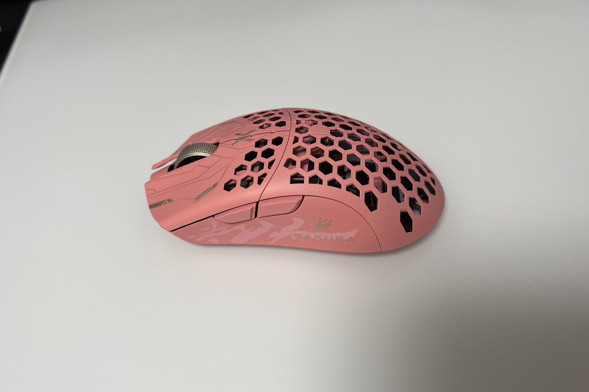 vettyandesu's tweet image. finalmouseさくら
このマウス最高に良い
#finalmouse