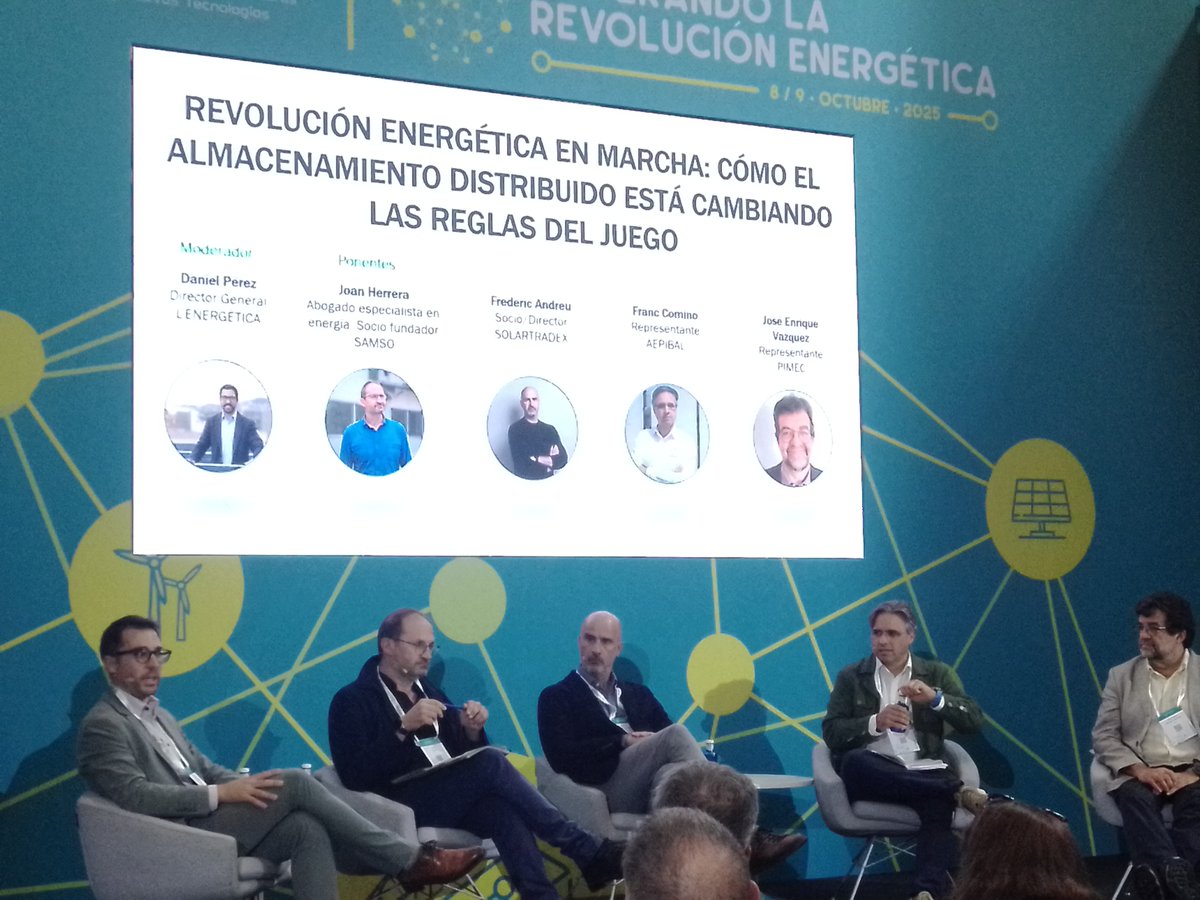 Assistim a aquesta xerrada sobre l'emmagatzematge distribuit dintre de la fira EFINTEC.