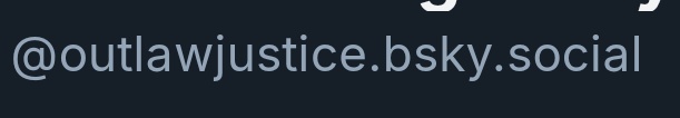 NoFeeNotSafe's tweet photo. Go follow me on the butterfly app, the one with the color of the sky or whatever https://t.co/fl0o44AfbN
