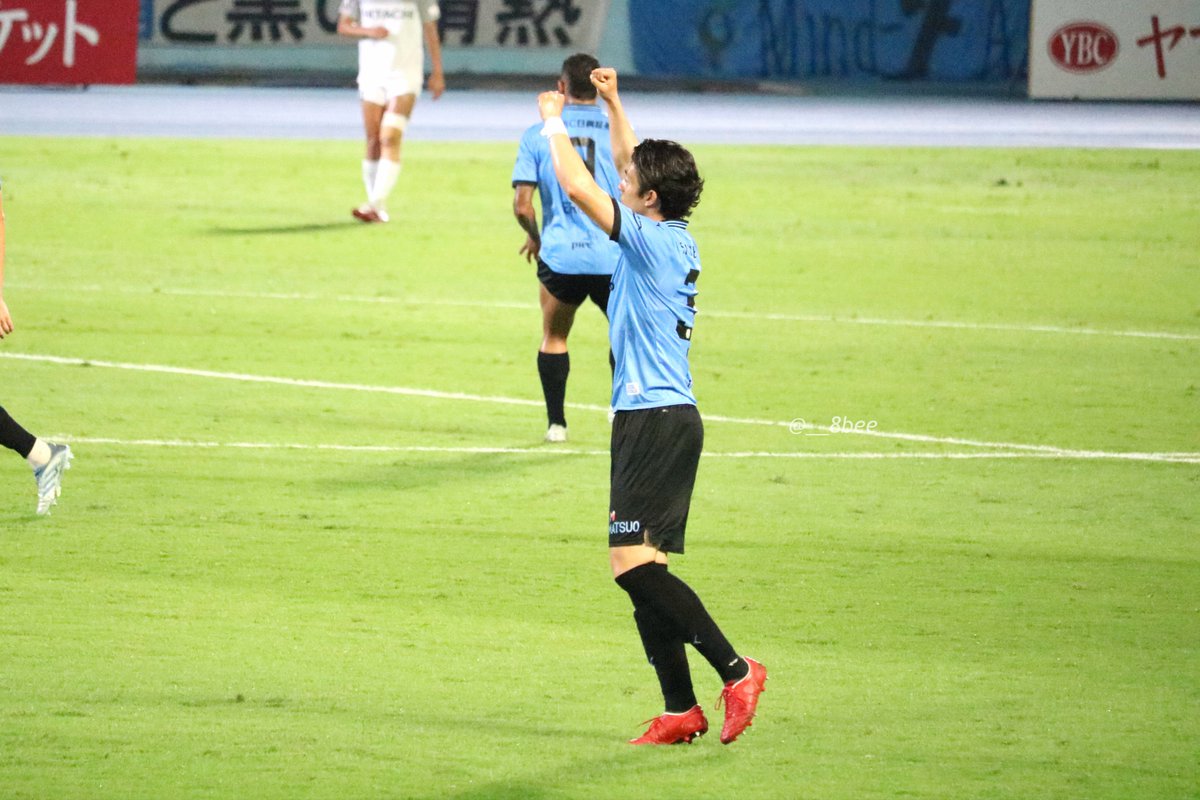 __8bee's tweet image. 待ちに待ったあんたが大賞受賞！おめでとう！！ありがとう！！！

#frontale #ファンウェルメスケルケン際