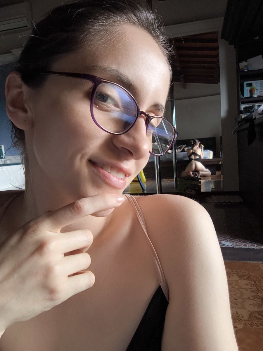 Venus_BoomFit's tweet photo. Bonjour mes Chatons ! @PartageDefiHot
 @OrgasmicGroup
 @VirtuAss
 @JoliesFormes8
 @nofacemodele
 @C0ekieM0nster
 @Lilith6asmodeus
 @Body_Art_be_fr
 @JBambassadeur https://t.co/T9KtR4L4kf
