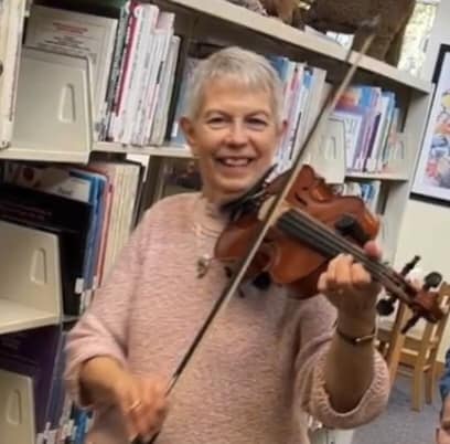 WoonsocketLib's tweet image. Anne-Marie Forer&apos;s Tunes n Tales is cancelled today due to the heavy rain. Join us next week  October 15th for Mr. Guitar Man followed by the return of Anne-Marie Forer&apos;s Tunes n Tales on October 22nd both at 11:30am so keep those toes tapping for great preschool music.