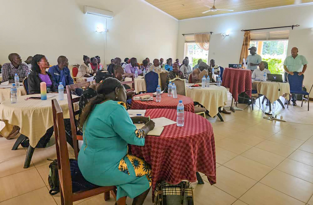 UNOPSSouthSudan's tweet photo. Empowering Women in #EasternEquatoria! In collaboration with UNOPS, the Ministry of Gender, Child & Social Welfare convened stakeholders meeting in #Torit to validate the design of the upcoming Women’s Economic Empowerment Center, a key component of #SSWSEEP in #SouthSudan💪 https://t.co/ayaQ0VTZK8