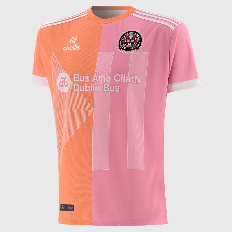 dublinbusnews's tweet image. Win! @bfcdublin take on Athlone Town in Tallaght Stadium on Sunday 19 October in the Sport’s Direct Women’s FAI Cup Final! To #celebrate we are giving away the new BOHs x Annie Mac women’s Jersey for 1 lucky #winner. To #enter, simply comment below with the jersey size you want!