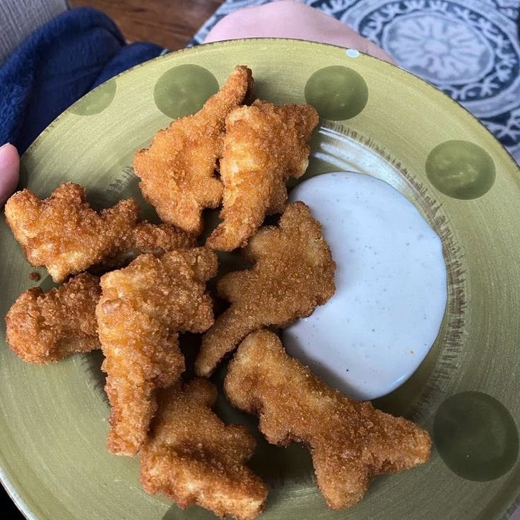 cinnamon_00771's tweet image. This or that food poll : random food from my pinterest again
#Interactivethread for #edtwt 🧵
#foodpoll #sweet #dessert #anatwt #miatwt #ricecakestwt #food #poll #distraction