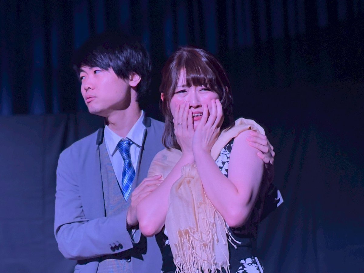 whosterrace's tweet photo. こんばんは、仲谷憲です。
舞台 #4分33秒 の幕が上がりました！
初回ということで、いろいろあったりなかったりしましたが、なるほどこういう感じなのかと手応えを感じています。
一度始まるとあっという間に終わってしまうので、なるだけ一回一回を噛み締めながら楽しみたいと思います！ https://t.co/sH0qgpWBmA