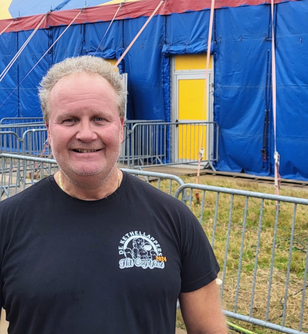 youtu.be/yh628iNv0iQ?si…
Dit weekend weer het jaarlijkse Oogstfeest met een extra avond op vrijdag. Op die avond is er bingo entertainment.  JW TV sprak met Michel boutestein.