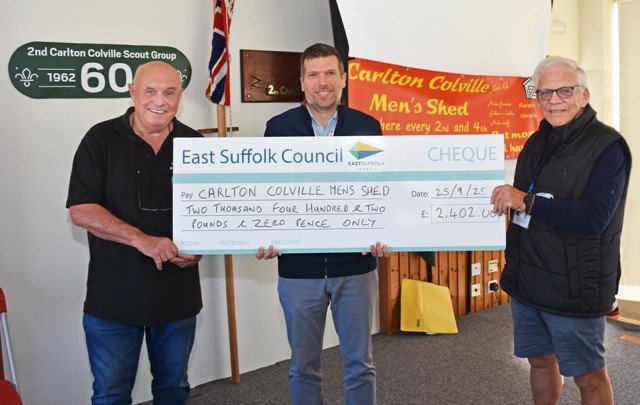 easuffolktories's tweet photo. Cllrs Myles Scrancher &amp; Letitia Smith, ward members for Carlton Colville used £2,402 from their budgets to setup a new Men’s Shed.
Their contributions have supported the opening and running of the new initiative with the aim for it to be self-funding going forward. https://t.co/zMiEzdbCpQ