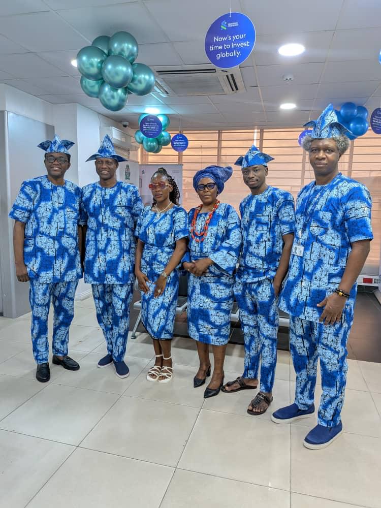 StanChartNG's tweet image. We’re celebrating Customer Service Week in style! 

Our teams came dressed not just in traditional wear, but in the spirit of excellence that defines how we serve. 

Because at Standard Chartered, service is more than what we do, it’s who we are.

#StanChartNG #CSW2025