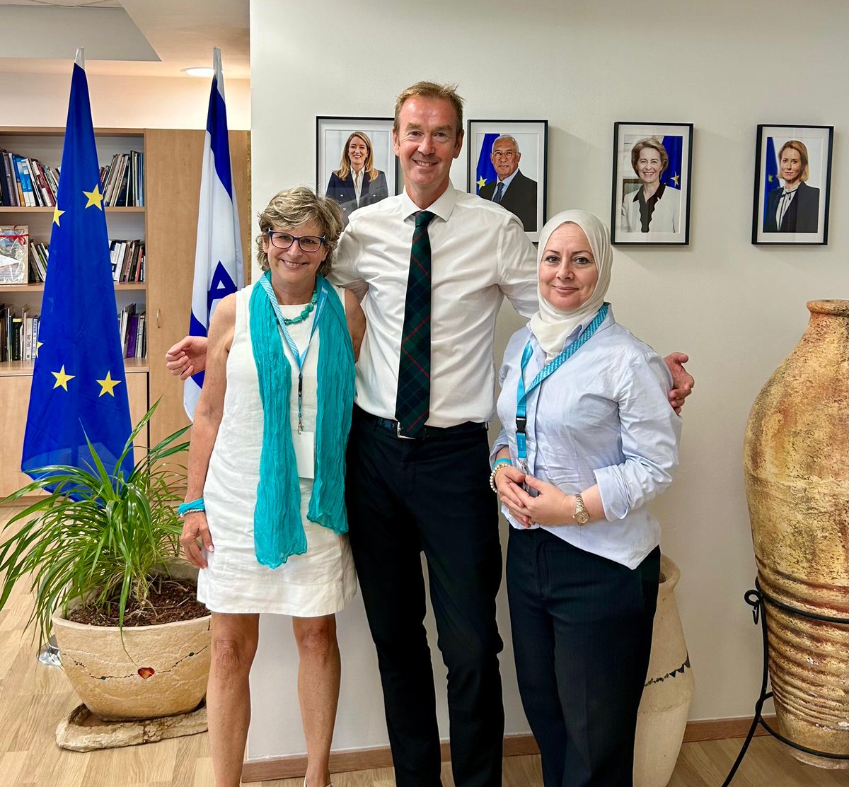 MichaelMannEU's tweet image. Inspiring meeting with Somaya Bashir and Angela Scharf, two remarkable women from @WomenWagePeace. Their commitment to promote peace between Israelis and Palestinians gives us hope for a better future.