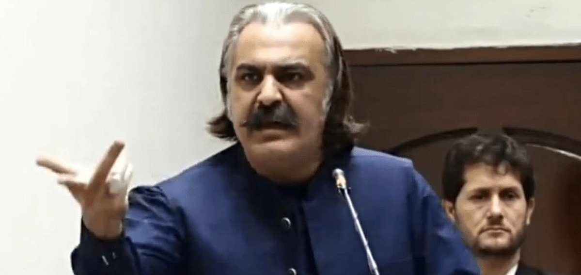 Aey ki gall aey yrrr....