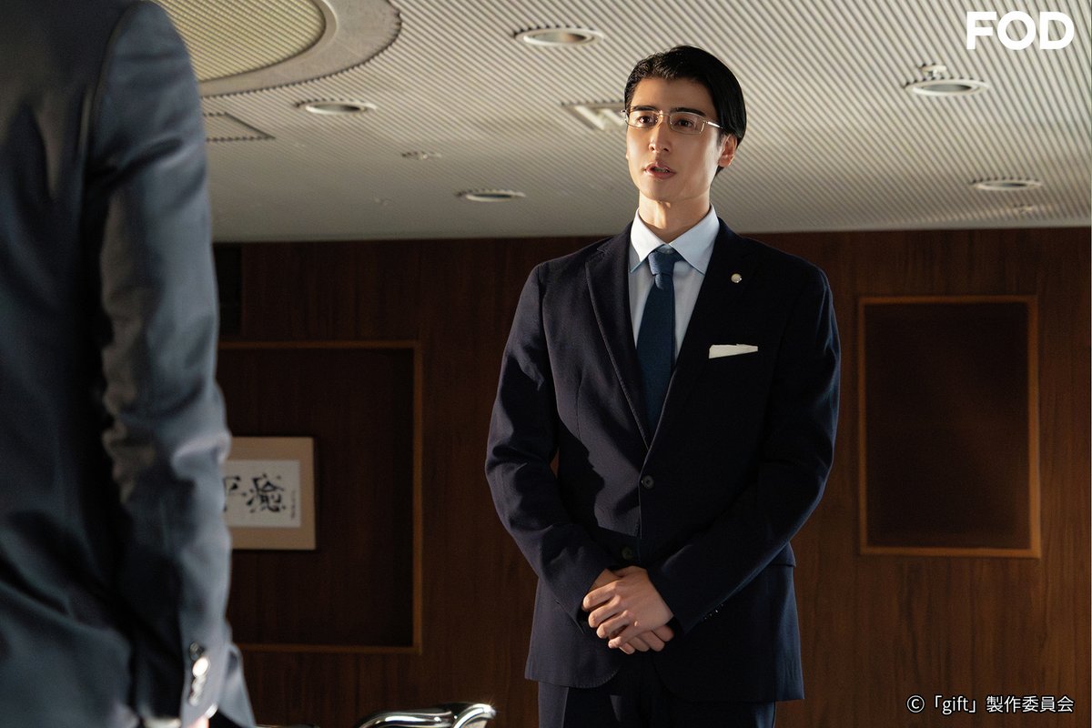 fujitvplus's tweet image. ⋱✨#FOD 独占✨⋰
ドラマ『#gift』
#FODプレミアム で第2話を配信開始！
┈┈┈┈┈┈┈┈┈┈┈┈┈┈

✧˖°#和田琢磨 #染谷俊之 W主演°˖✧

舞台・ドラマ『#Solliev0』の シェアード・ユニバースタイトル。
犯罪者と相対する刑事たちの大人になってからの友情を描く🤝

第2話「特殊犯罪者の苦悩」…