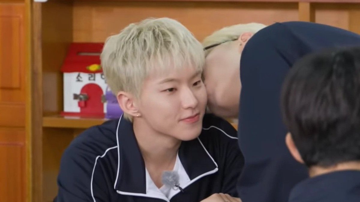 น้องบูคือคนที่ใช้แก้มน้องชิได้คุ้มสุดแล้ว ทั้งบีบ ทั้งจับ ทั้งจุ้บ มานนิ่มขนาดไหนน้ออ ไม่ ได้ อิจ ฉา !!!