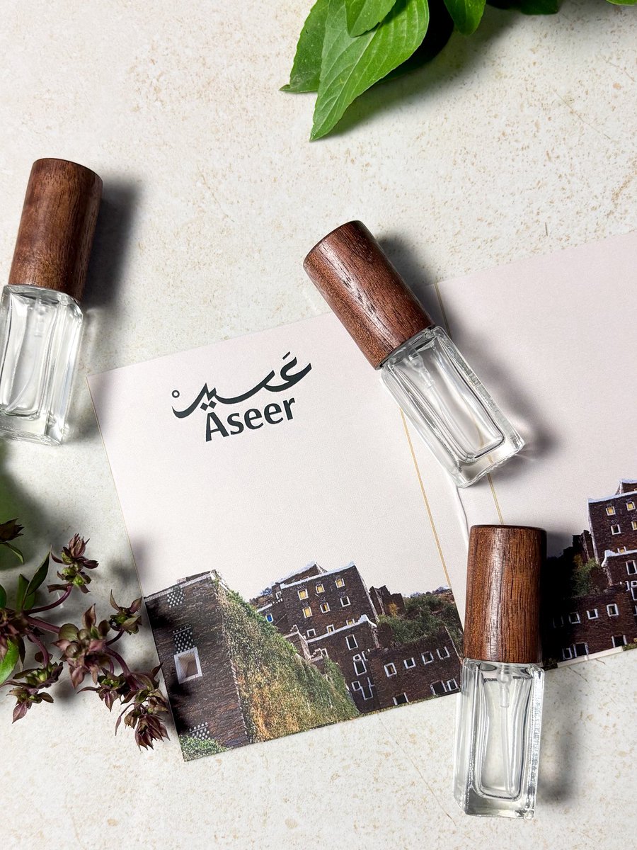 هناك تجارب تُعيد تشكيل الحلم بداخلك 💫

فخورة بأن مشروعي كان أحد 18 مشروعًا واعدًا تخرّج من حاضنة ثراء للاستثمار الاجتماعي في عسير، تجربة منحتني طاقة الإبداع والإصرار لأصنع أثري الخاص، وبشراكة <a href="/mo9Designer/">مــنى | 👩🏻‍💻</a> 
الحكاية بدأت… وما زال الأثر يُروى بطريقتنا 🚀
<a href="/asda_aseer/">هيئة تطوير منطقة عسير</a> 
<a href="/TharaAseer/">مجتمع ثراء الشبابي</a>