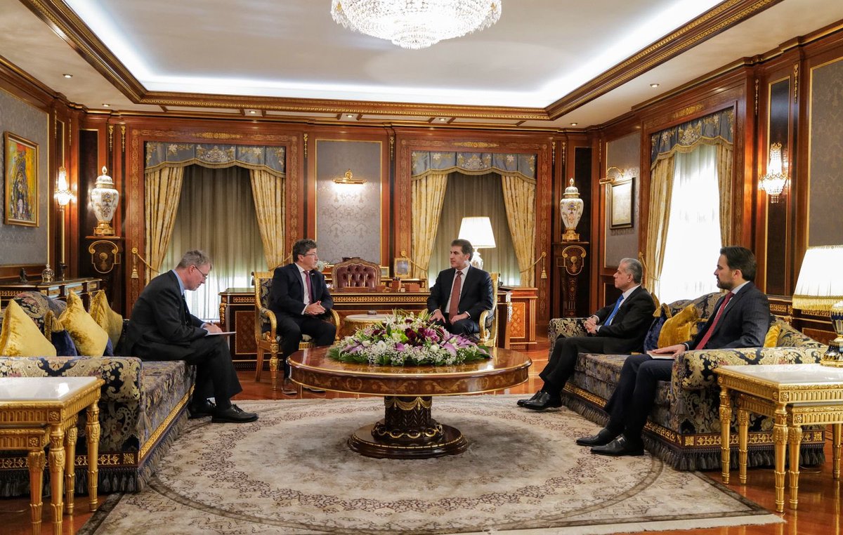 MediaKRP's tweet photo. President Nechirvan Barzani received Canada’s Ambassador to Iraq @CDBoehm. They discussed Canada–Iraq–Kurdistan Region relations, upcoming elections, KRG cabinet formation, and regional developments, stressing stronger economic ties and Canadian private sector engagement. https://t.co/2xa0EzlAia