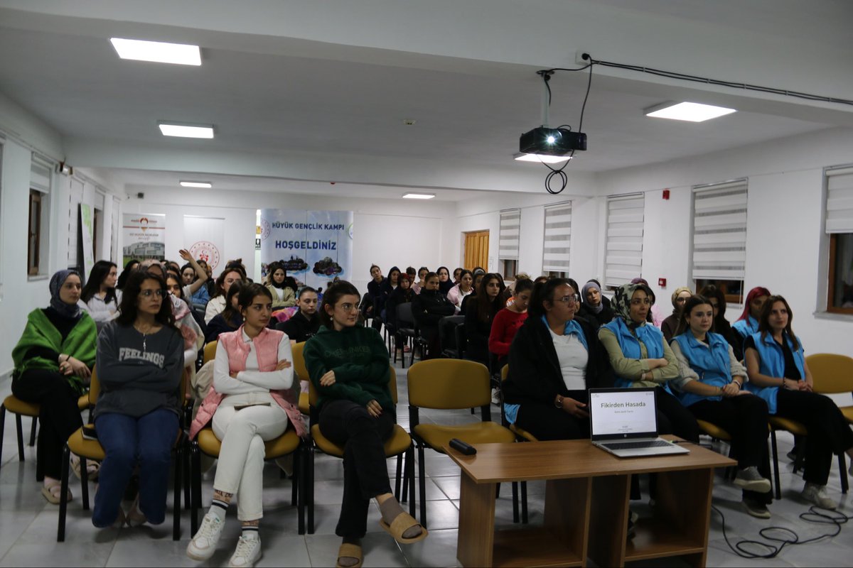 GSB_KocarliGM's tweet photo. Tarım sektöründe yenilikçi girişimciliği teşvik etmek amacıyla Konya’da 3-6 Ekim 2025 tarihlerinde “Fikirden Hasada: Gençler İçin Tarımda Girişimcilik ve İnovasyon Programı” gerçekleştirilmiştir.
#GSB #genclikkamplari https://t.co/0Jk6ifATrR