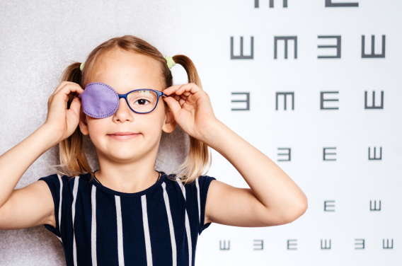 Las gafas y lentillas tienen un coste elevado y en #familiasnumerosas, cuando hay varios hijos miopes, el gasto se dispara. La ayuda de 100€, que se gestionará a través de ópticas, es una medida positiva. Ahora, muy pendientes de saber cuándo se aplica: familiasnumerosas.org/noticias-de-la…