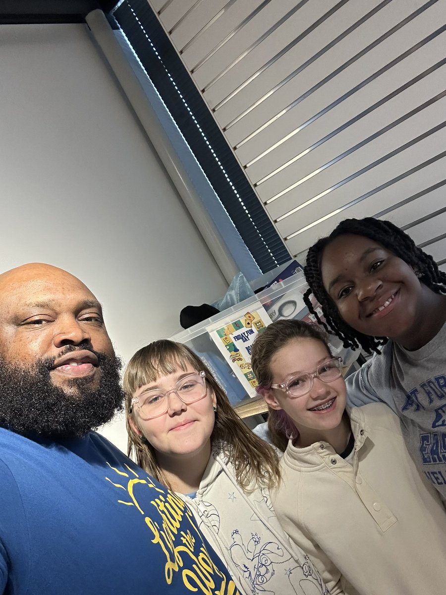 Had a great visit with my crew from last year! <a href="/ToppingBulldogs/">Topping Elementary</a> <a href="/NKCSchools/">NKC Schools</a>