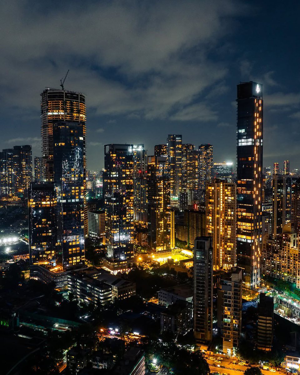 Ayush_Shah_25's tweet image. 2023-2035 should be termed Mumbai&apos;s Decade of Reformation to Rise Back with New Zeal as an Empowered Global Financial Hub: THE MMR ❤️‍🔥