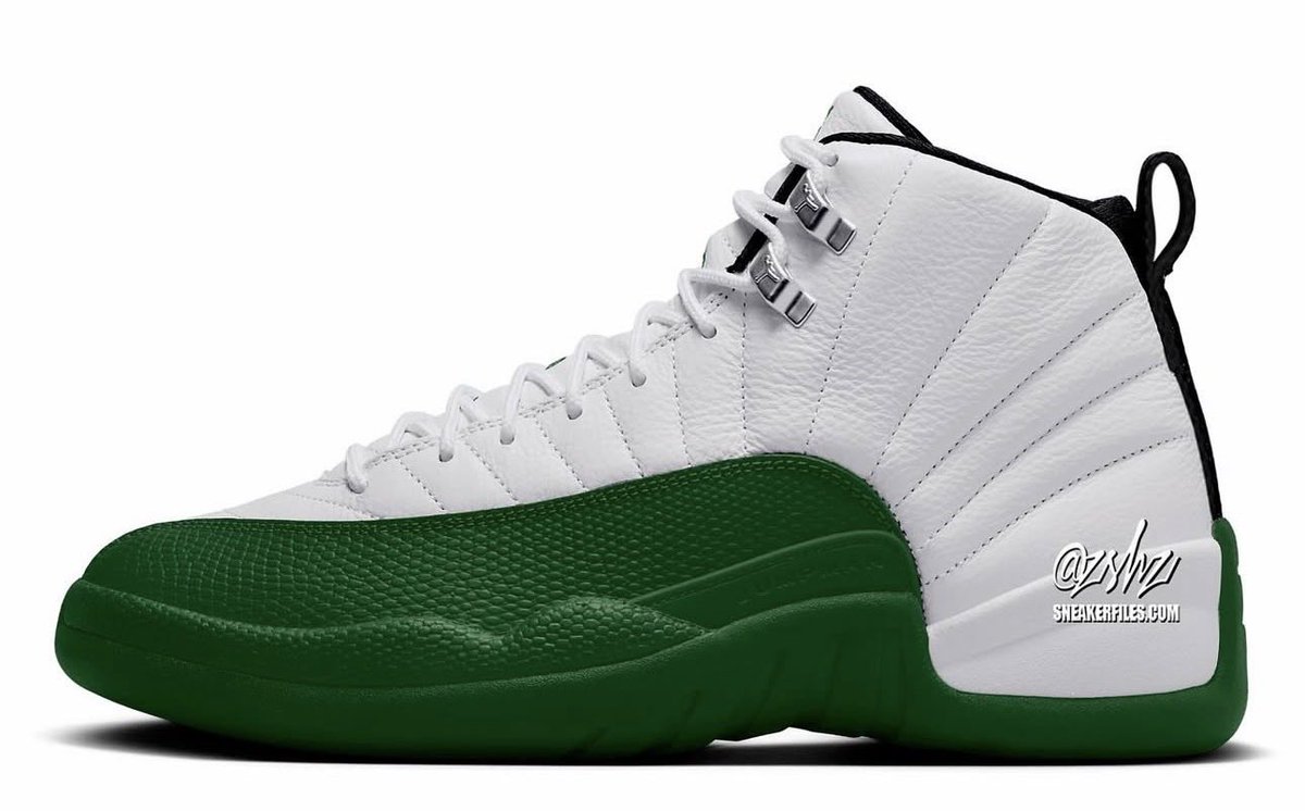 Break111710's tweet photo. White and Green 12s or Black and Green 12s? https://t.co/HGbPuuBg1N