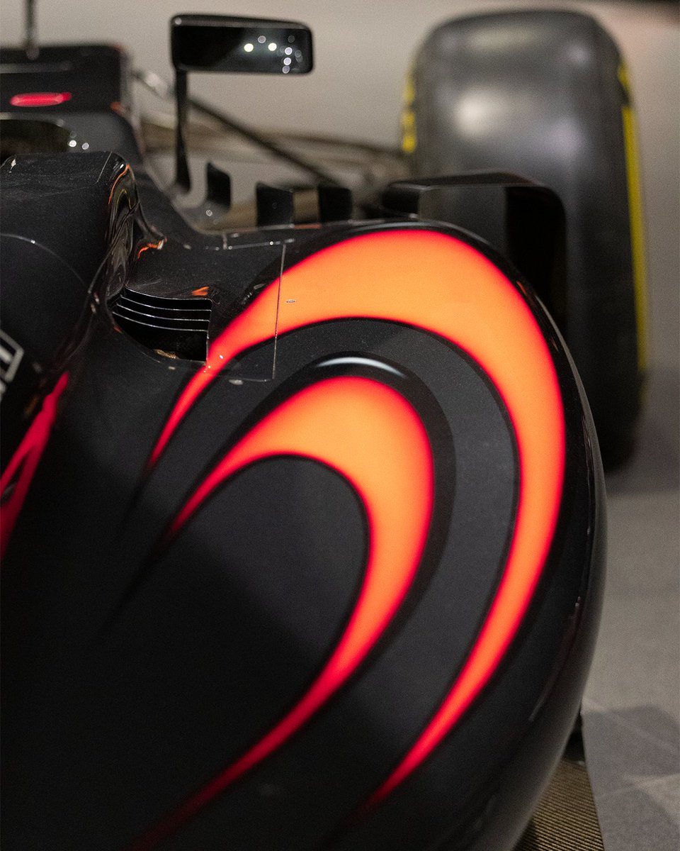 McLaren F1 Sim Racing Team tweet media