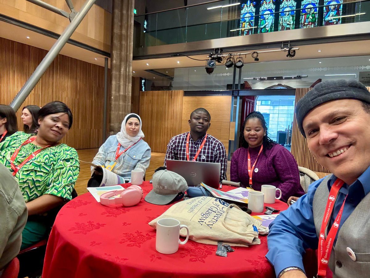 TejayRahman's tweet photo. At d launch of the guide to the new story we f child poverty in Scotland by @savechildrenuk rep @VOICESNetworkUK https://t.co/3zzQAz6fO7