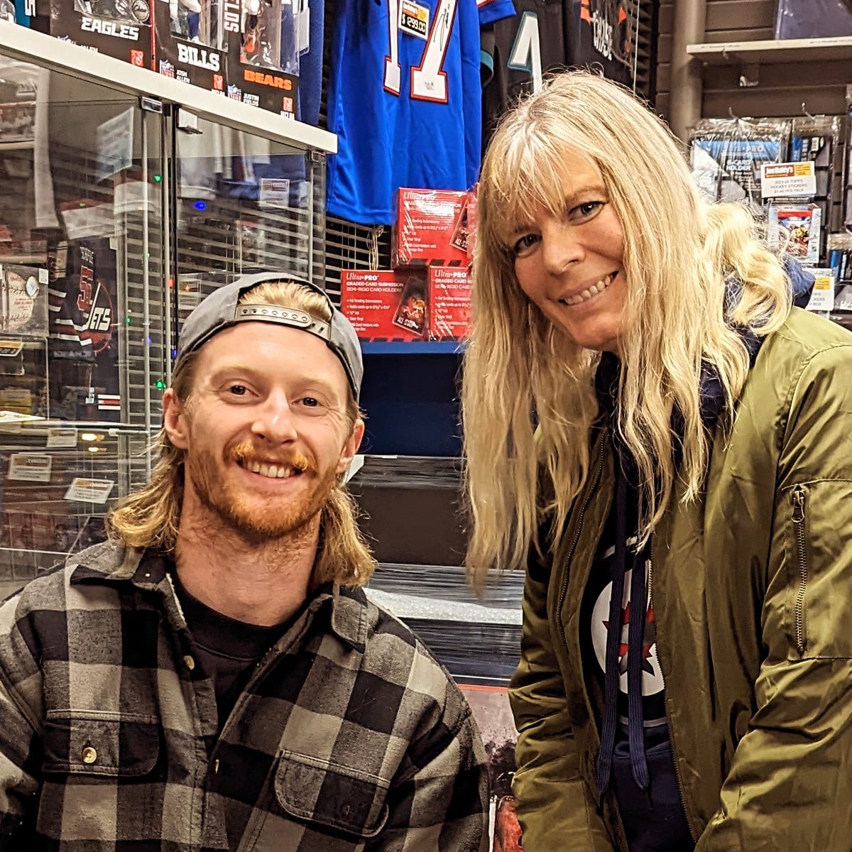 Spothe's tweet photo. Just cuz !!!!! 😁 #KyleConnor #NHLJets #8MoreYears https://t.co/EQvHJnE96B