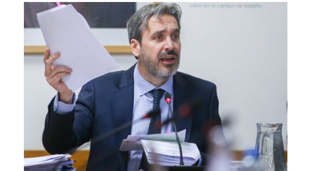 ᶠ ᵃ ⁿ De Antonio Laje tweet media