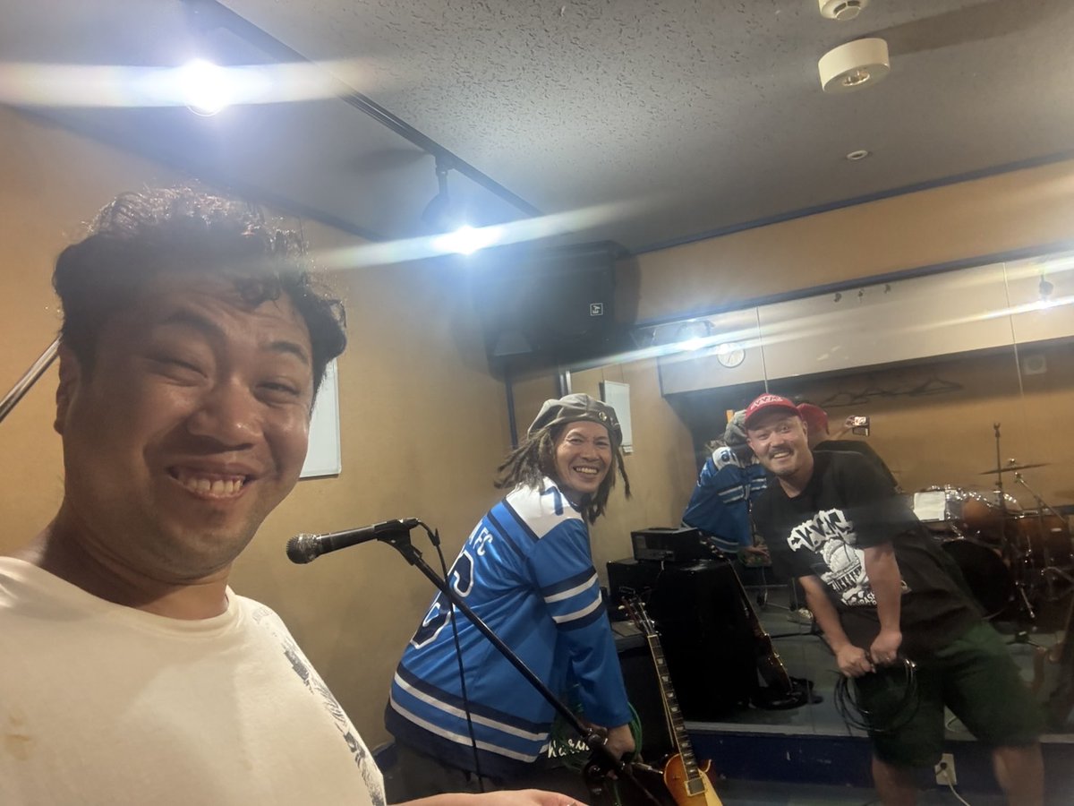 HOW_CORE's tweet photo. ✨M-DASHライブ✨

10/13(mon)
初台WALL
【OVERALL vs TANKTOP】

M-DASH
stoyanov kicks
NULL POOL
シャイガンティ
はごろもミューズ

OPEN 12:00 START 12:30
ADV ¥2400 DOOR ¥2900
+1D

▼TIME▼

12:30 M-DASH
13:05 NULL POOL
13:45 はごろもミューズ
14:25 stoyanov kicks
15:05 シャイガンティ https://t.co/Mb2UHmkr8i